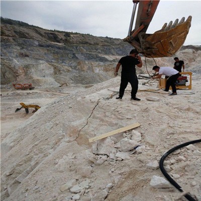 大理石礦山開(kāi)采劈裂機(jī)